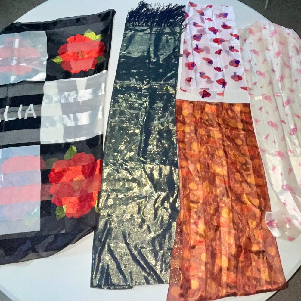 Lot of 5 Women’s Vintage and Modern Mixed Scarf Lot (Lot 7)